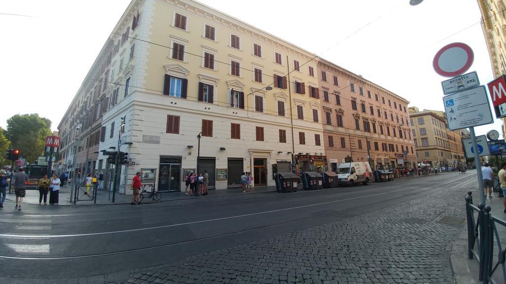 Luca's Vatican Hospitality Apartamento Roma